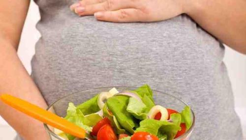 تغذية الحامل في الشهر الاول
