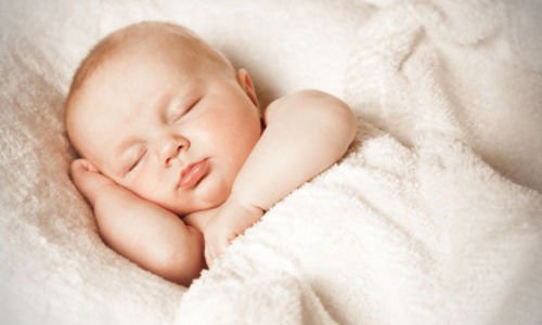 الاطفال حديثي الولادة والنوم
