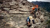 علم الجيولوجيا الصخور