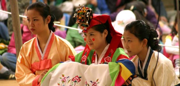 عادات وتقاليد اليابان في اللبس بالانجليزي