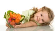 التغذية السليمة للاطفال من سن 3 سنوات