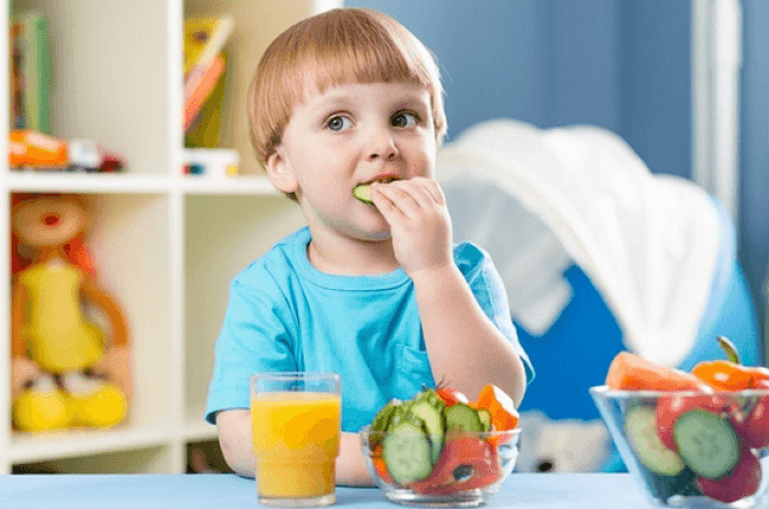 تغذية الأطفال عمر سنتين