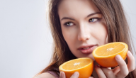 فوائد البرتقال للبشرة الدهنية