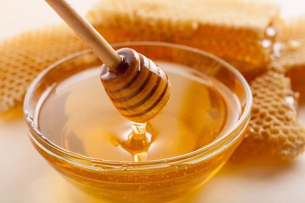 علاج الناسور بالعسل