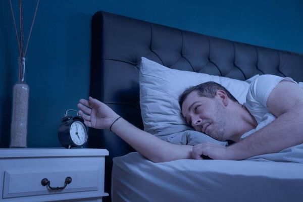 علاج عدم النوم في الليل