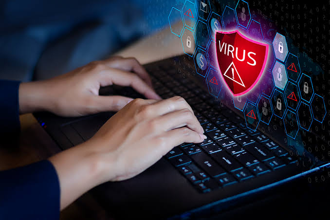 أضرار الفيروسات في الحاسوب
