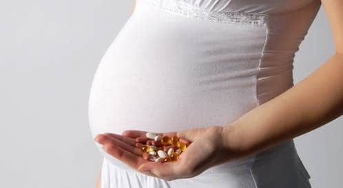 الفيتامينات للحامل في الشهور الأولى