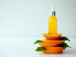 فوائد سيروم البرتقال للوجه
